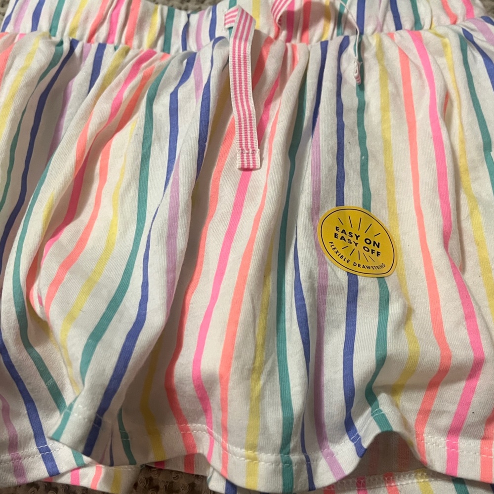 NWT. Size small 6-6X girls skirt by Cat&Jack